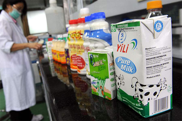 高效液相色譜儀可用于檢測奶、奶制品及其他食品，為食品安全把關。